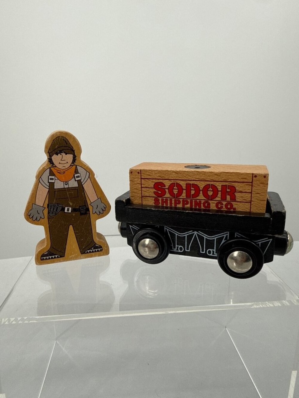 Vintage Thomas Wooden Railway Sodor Shipping Cargo Car & Workman Figure Lot